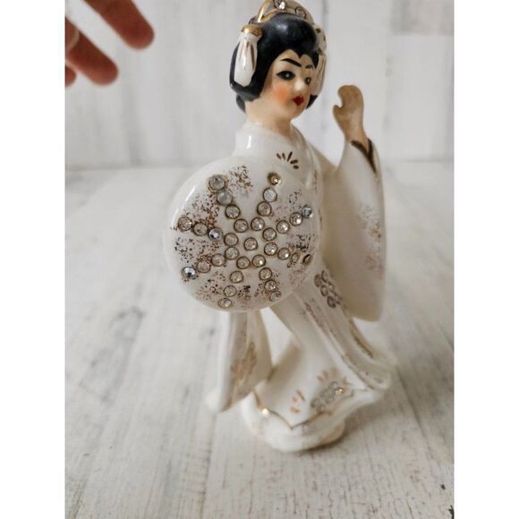 Lefton 10248 geisha shield girl lady dancing dress Monk rhinestone figurine stat - Picture 5 of 9